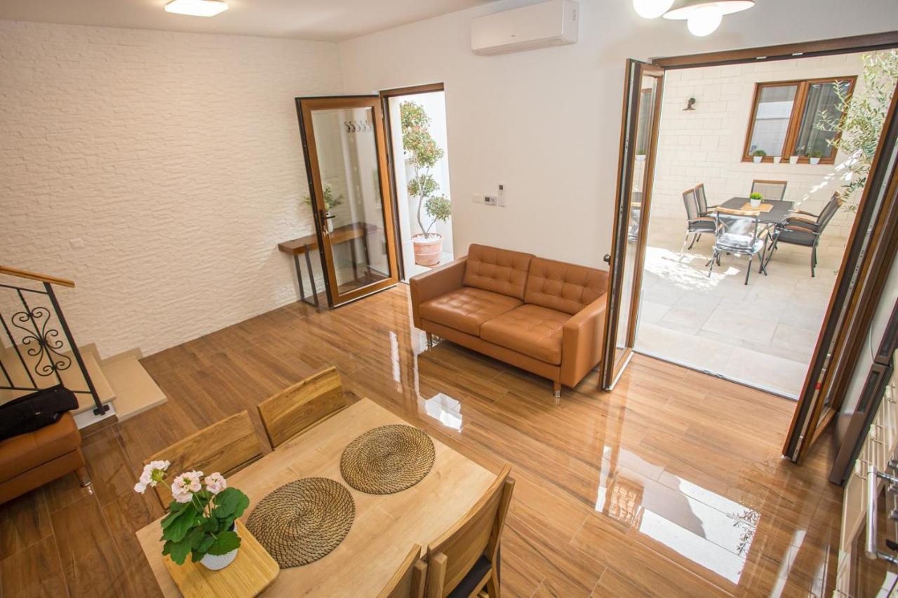 Holiday Home Camellia Пореч Екстериор снимка