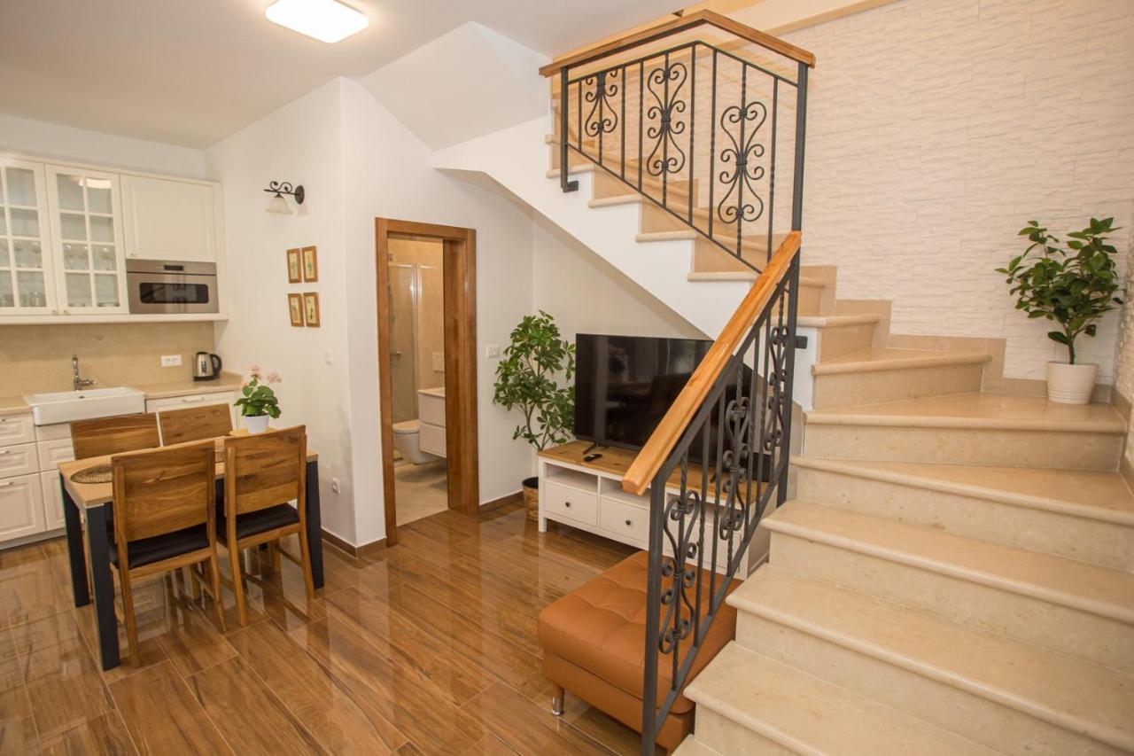 Holiday Home Camellia Пореч Екстериор снимка