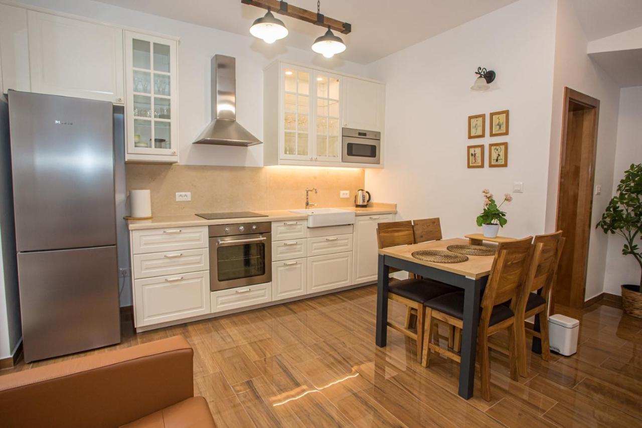 Holiday Home Camellia Пореч Екстериор снимка