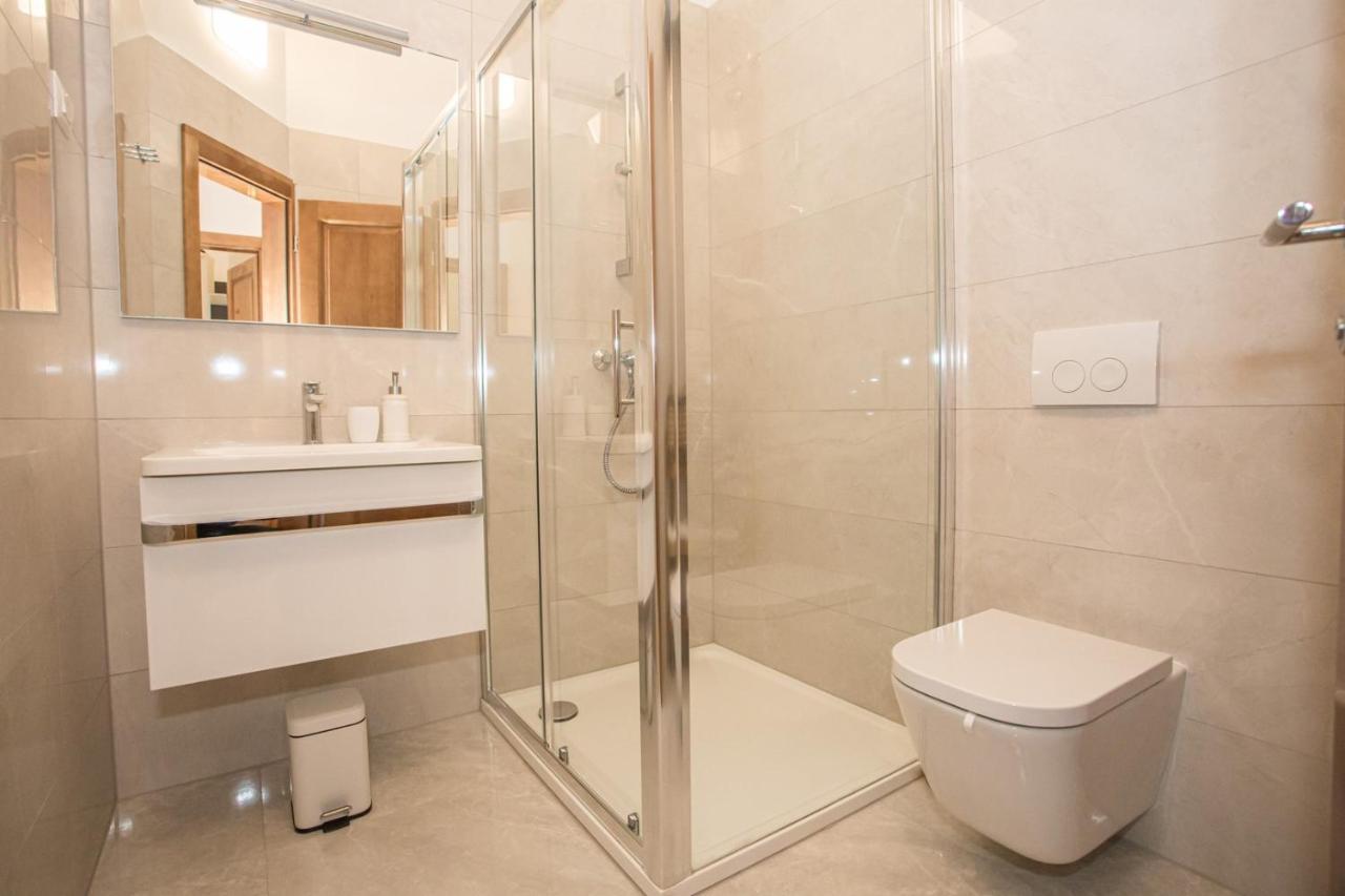 Holiday Home Camellia Пореч Екстериор снимка
